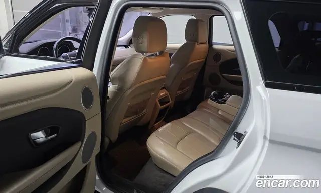 Land Rover Range Rover Evoque 2016 2.0 автомат (гидро), миниатюра 11 Land Rover Range Rover Evoque 2016 2.0 автомат (гидро), миниатюра 11