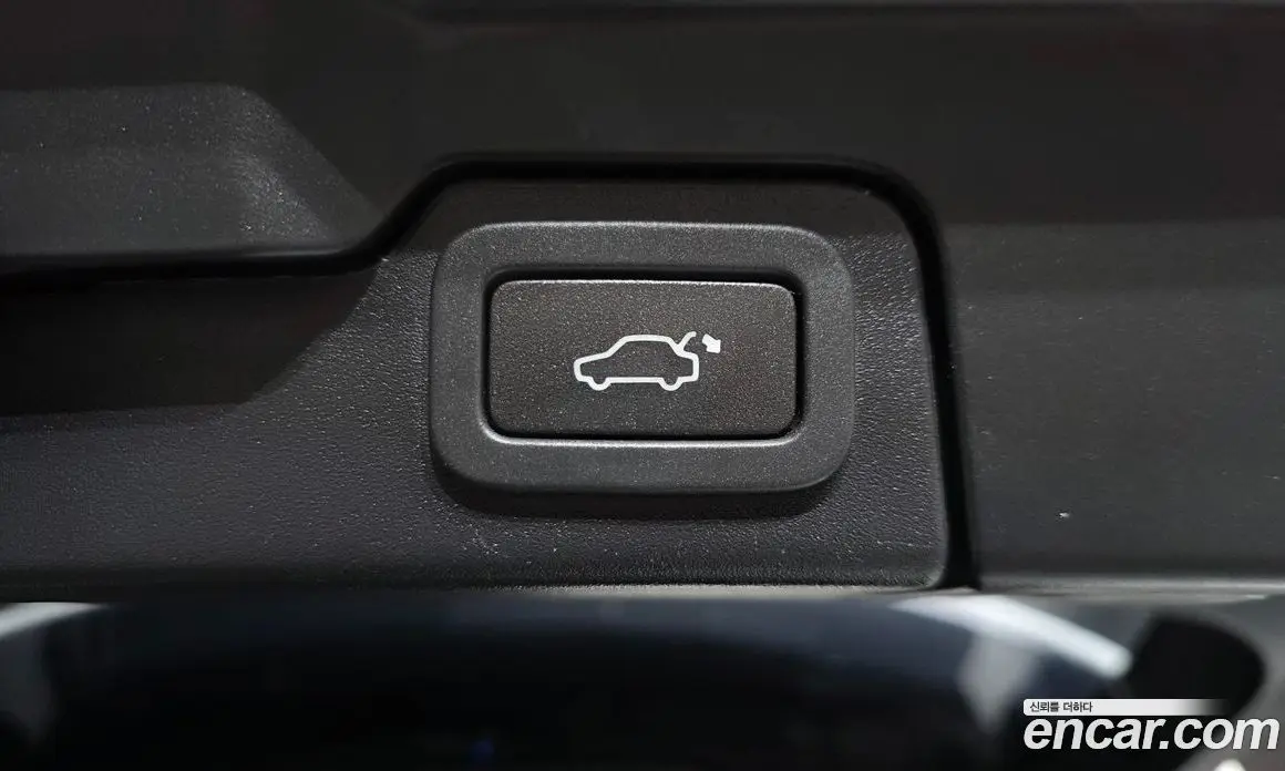 Land Rover Range Rover Evoque 2016 2.0 автомат (гидро), фото 18 Land Rover Range Rover Evoque 2016 2.0 автомат (гидро), фото 18