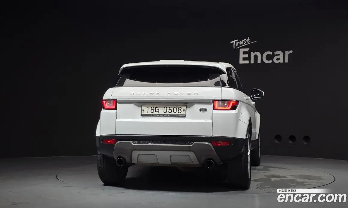 Land Rover Range Rover Evoque 2016 2.0 автомат (гидро), фото 4 Land Rover Range Rover Evoque 2016 2.0 автомат (гидро), фото 4