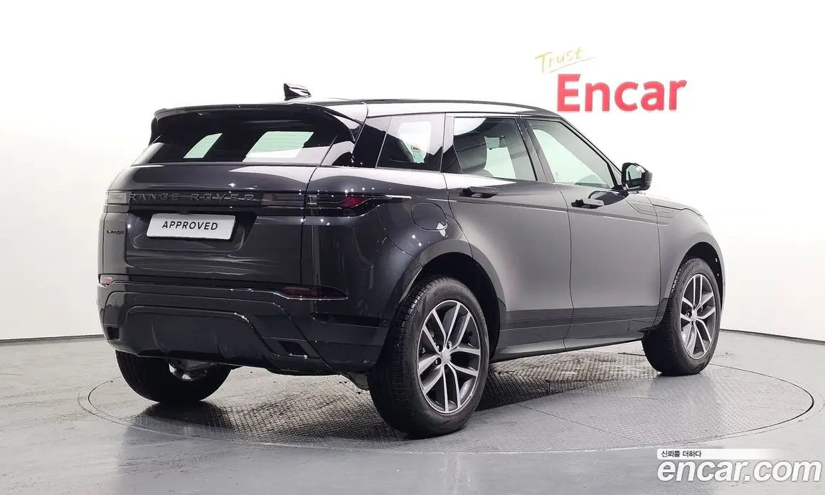 Land Rover Range Rover Evoque 2026 2.0 автомат (гидро), фото 2 Land Rover Range Rover Evoque 2026 2.0 автомат (гидро), фото 2