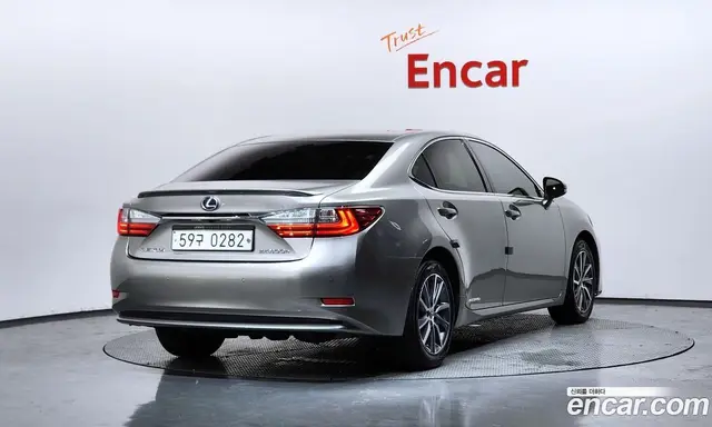 Lexus ES 2016 2.5 автомат (гидро), миниатюра 2 Lexus ES 2016 2.5 автомат (гидро), миниатюра 2