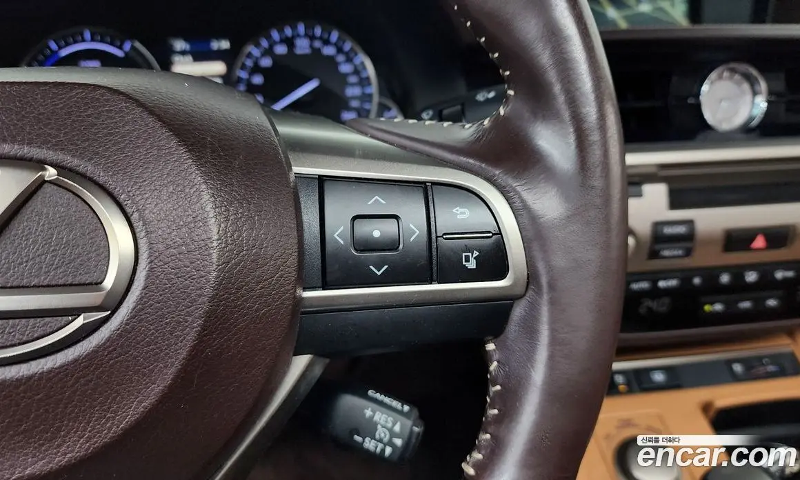 Lexus ES 2016 2.5 автомат (гидро), фото 15 Lexus ES 2016 2.5 автомат (гидро), фото 15