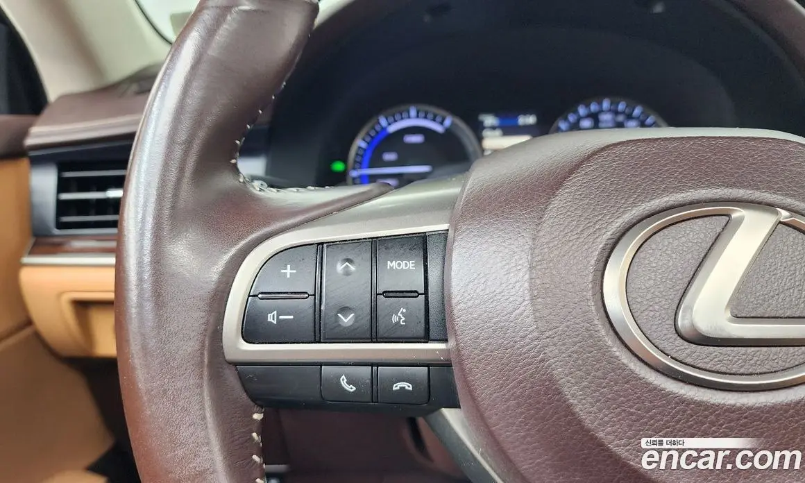 Lexus ES 2016 2.5 автомат (гидро), фото 16 Lexus ES 2016 2.5 автомат (гидро), фото 16