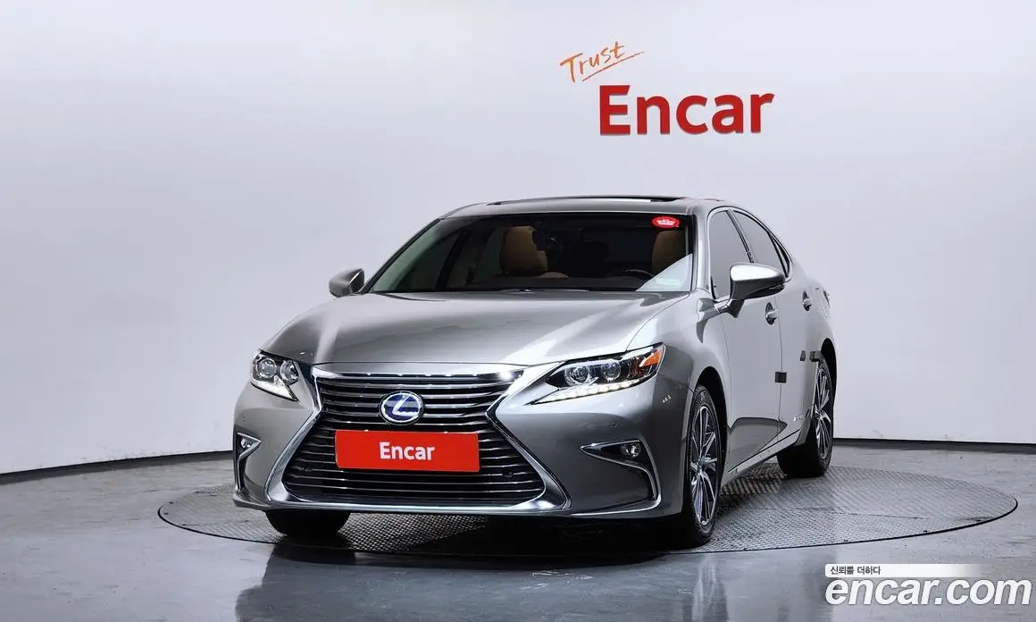 Lexus ES 2016 2.5 автомат (гидро), фото 3 Lexus ES 2016 2.5 автомат (гидро), фото 3