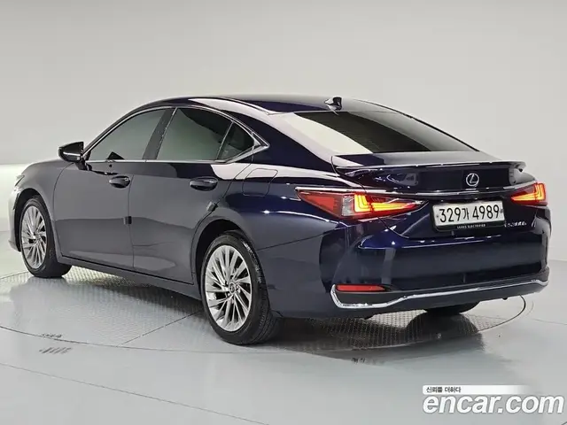 Lexus ES 2023 2.5 автомат (гидро), миниатюра 3 Lexus ES 2023 2.5 автомат (гидро), миниатюра 3