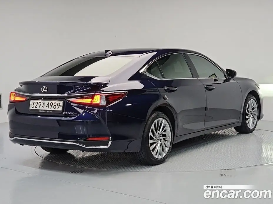 Lexus ES 2023 2.5 автомат (гидро), фото 4 Lexus ES 2023 2.5 автомат (гидро), фото 4