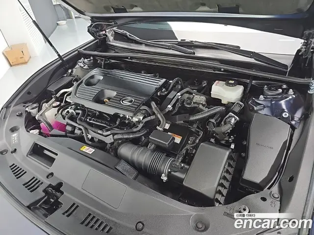 Lexus ES 2023 2.5 автомат (гидро), миниатюра 6 Lexus ES 2023 2.5 автомат (гидро), миниатюра 6