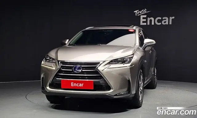 Lexus NX 2017 2.5 автомат (гидро), миниатюра 3 Lexus NX 2017 2.5 автомат (гидро), миниатюра 3