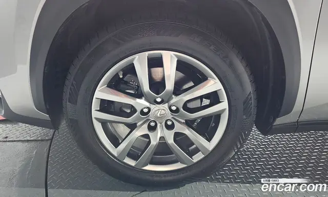 Lexus NX 2017 2.5 автомат (гидро), миниатюра 5 Lexus NX 2017 2.5 автомат (гидро), миниатюра 5