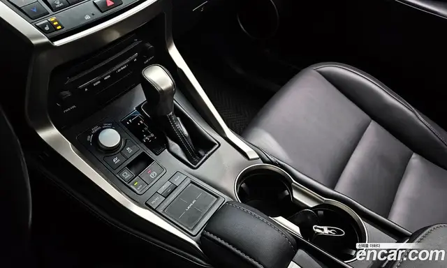 Lexus NX 2017 2.5 автомат (гидро), миниатюра 9 Lexus NX 2017 2.5 автомат (гидро), миниатюра 9