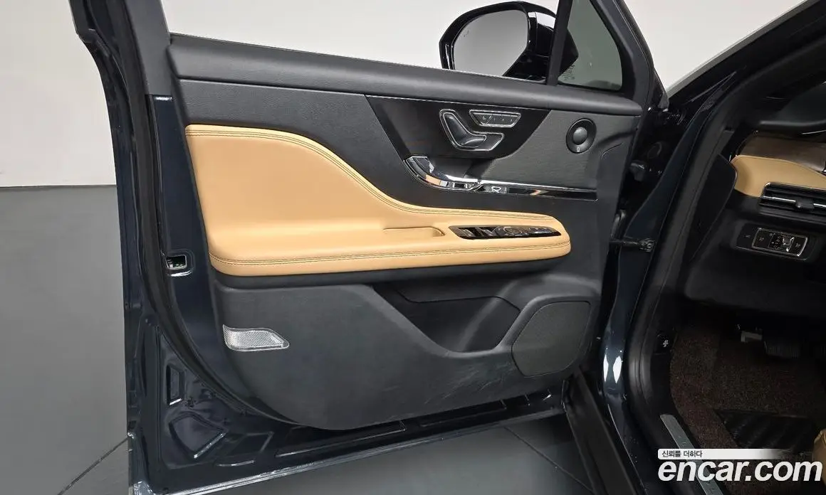 Lincoln Corsair 2022 2.0 автомат (гидро), фото 13 Lincoln Corsair 2022 2.0 автомат (гидро), фото 13