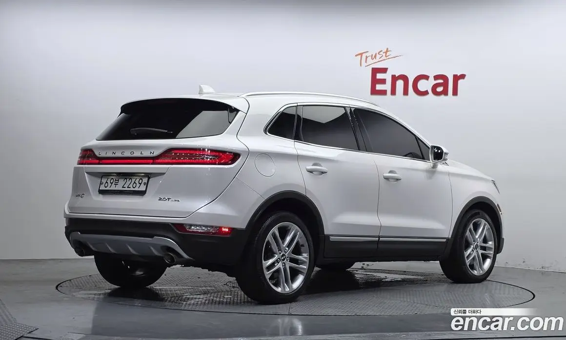 Lincoln MKC 2018 2.0 автомат (гидро), фото 2 Lincoln MKC 2018 2.0 автомат (гидро), фото 2