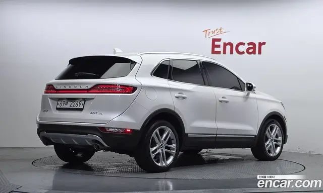 Lincoln MKC 2018 2.0 автомат (гидро), миниатюра 2 Lincoln MKC 2018 2.0 автомат (гидро), миниатюра 2
