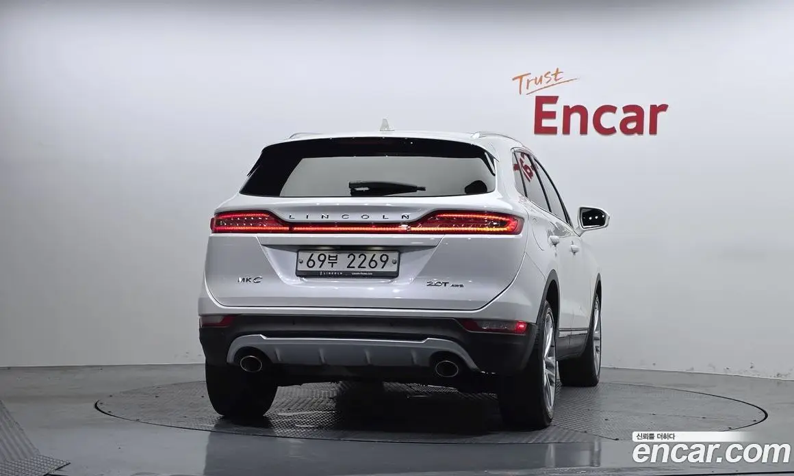 Lincoln MKC 2018 2.0 автомат (гидро), фото 4 Lincoln MKC 2018 2.0 автомат (гидро), фото 4