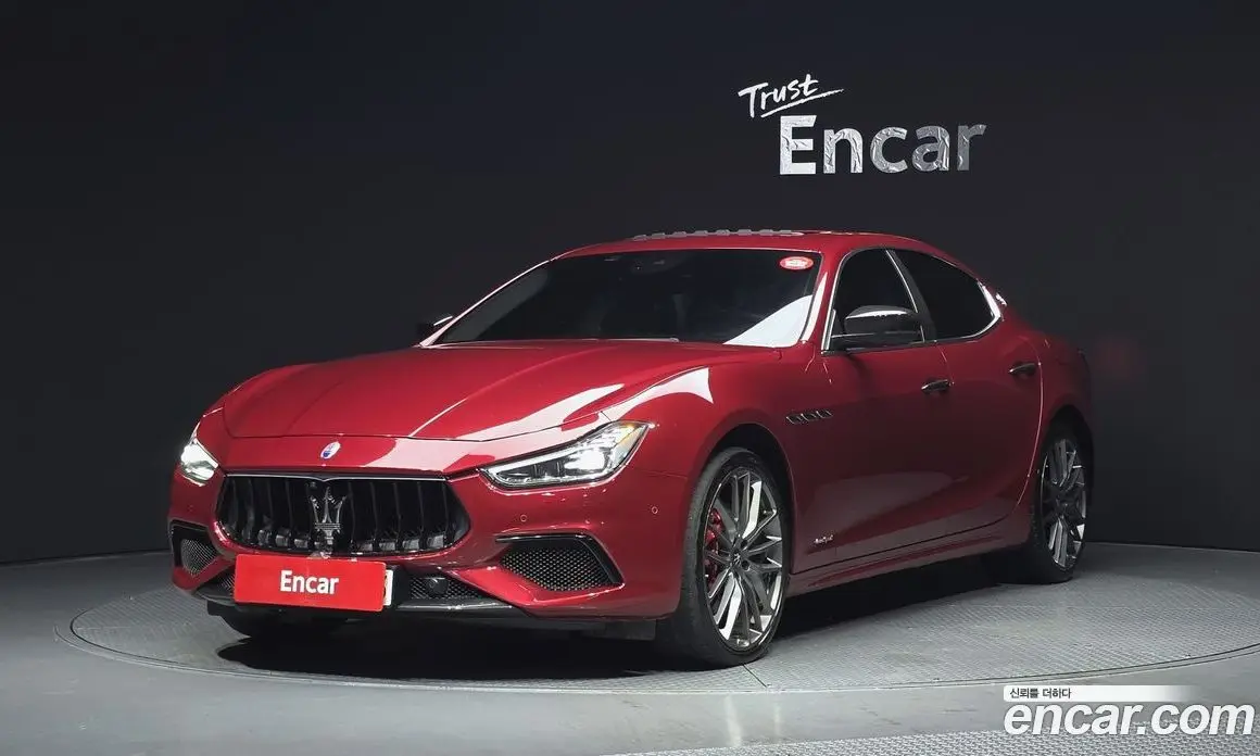 Maserati Ghibli 2017 3.0 автомат (гидро), фото 1 Maserati Ghibli 2017 3.0 автомат (гидро), фото 1