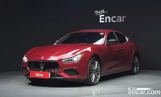Maserati Ghibli 2017 3.0 автомат (гидро), миниатюра 1 Maserati Ghibli 2017 3.0 автомат (гидро), миниатюра 1