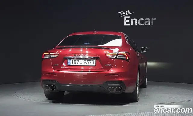 Maserati Ghibli 2017 3.0 автомат (гидро), миниатюра 4 Maserati Ghibli 2017 3.0 автомат (гидро), миниатюра 4