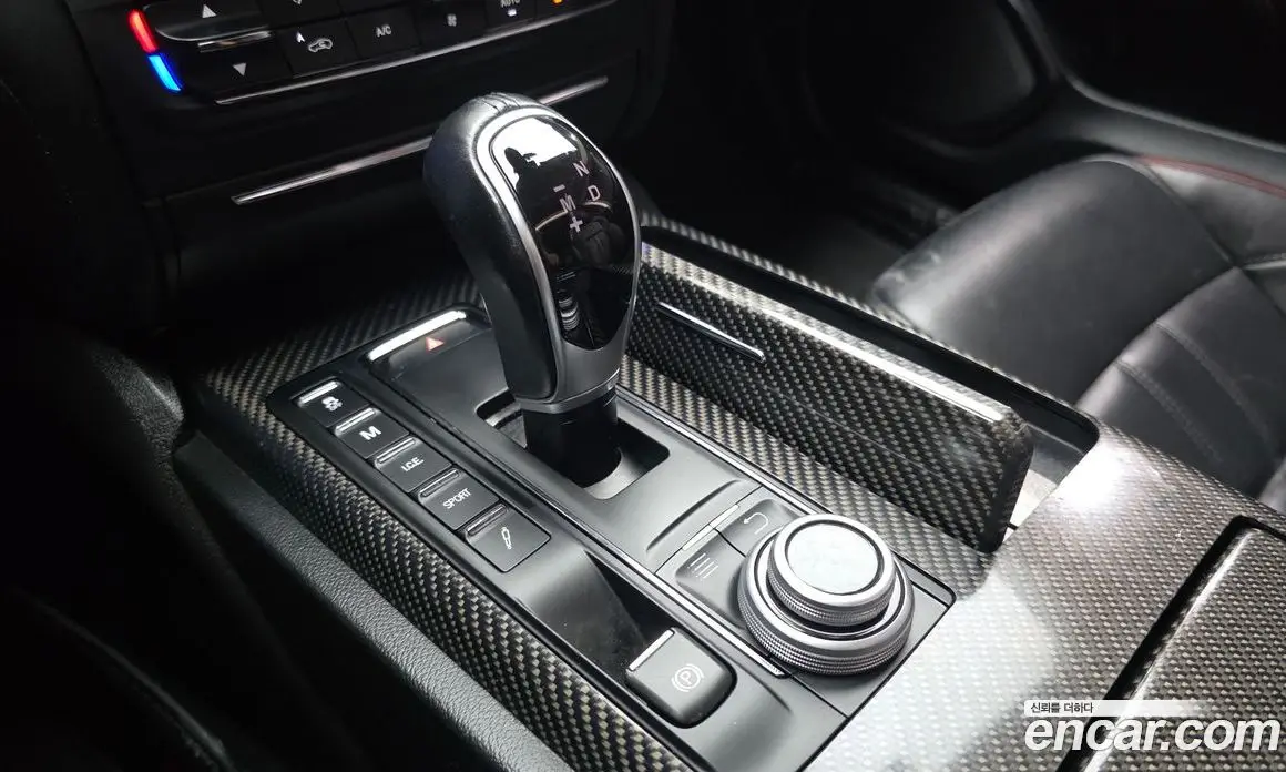 Maserati Ghibli 2017 3.0 автомат (гидро), фото 9 Maserati Ghibli 2017 3.0 автомат (гидро), фото 9