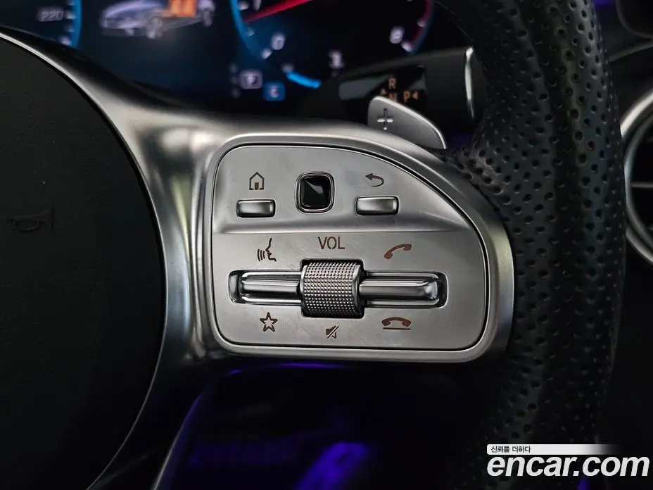 Mercedes-Benz C-Class 2023 2.0 автомат (гидро), фото 12