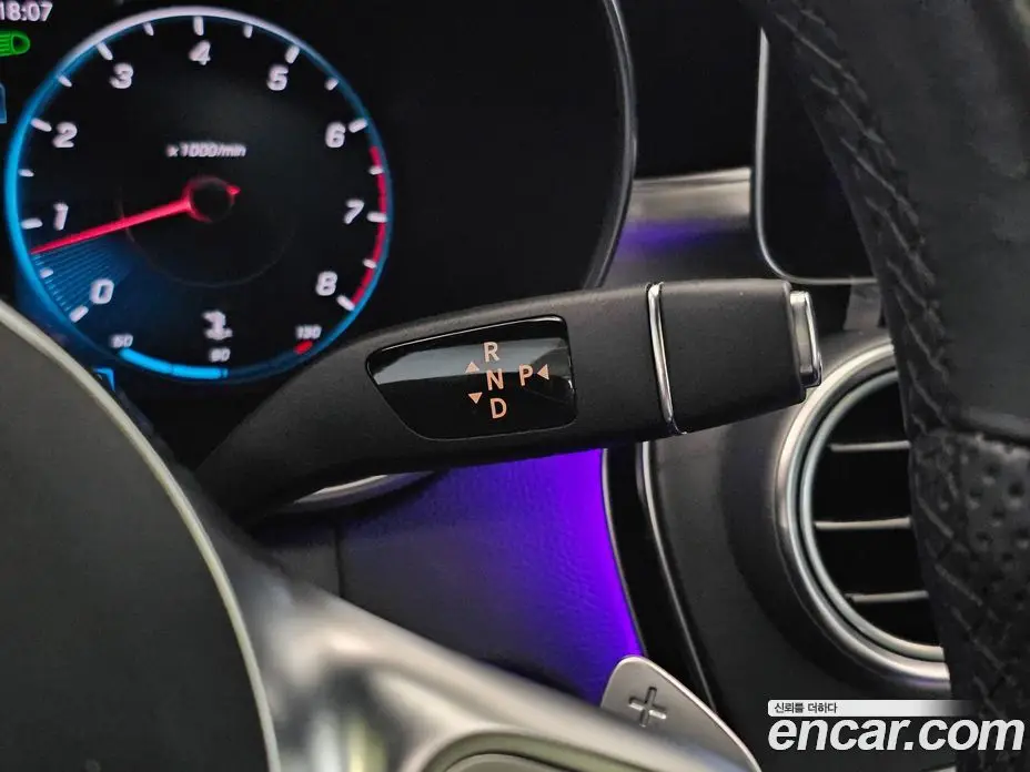 Mercedes-Benz C-Class 2023 2.0 автомат (гидро), фото 14