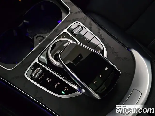 Mercedes-Benz C-Class 2023 2.0 автомат (гидро), миниатюра 7