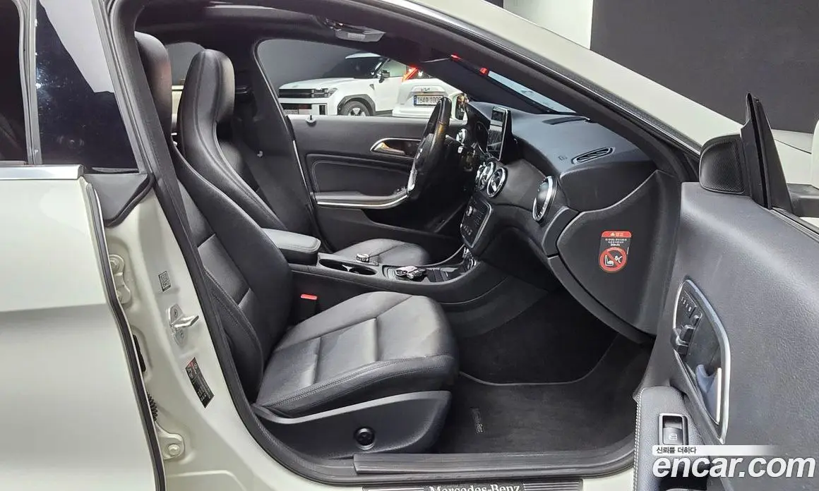 Mercedes-Benz CLA-Class 2015 2.1 автомат (гидро), фото 15 Mercedes-Benz CLA-Class 2015 2.1 автомат (гидро), фото 15