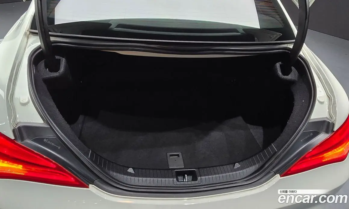 Mercedes-Benz CLA-Class 2015 2.1 автомат (гидро), фото 29 Mercedes-Benz CLA-Class 2015 2.1 автомат (гидро), фото 29