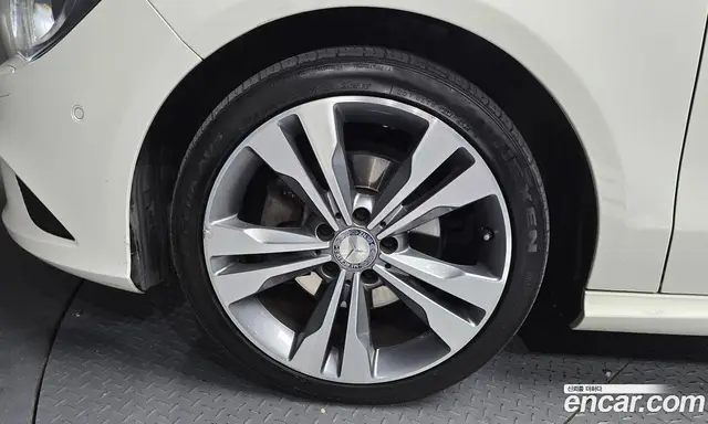 Mercedes-Benz CLA-Class 2015 2.1 автомат (гидро), миниатюра 4 Mercedes-Benz CLA-Class 2015 2.1 автомат (гидро), миниатюра 4