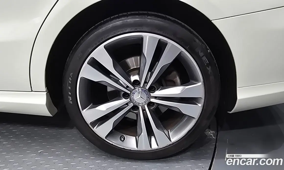 Mercedes-Benz CLA-Class 2015 2.1 автомат (гидро), фото 6 Mercedes-Benz CLA-Class 2015 2.1 автомат (гидро), фото 6