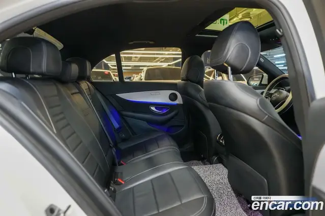Mercedes-Benz E-Class 2020 2.0 автомат (гидро), миниатюра 6