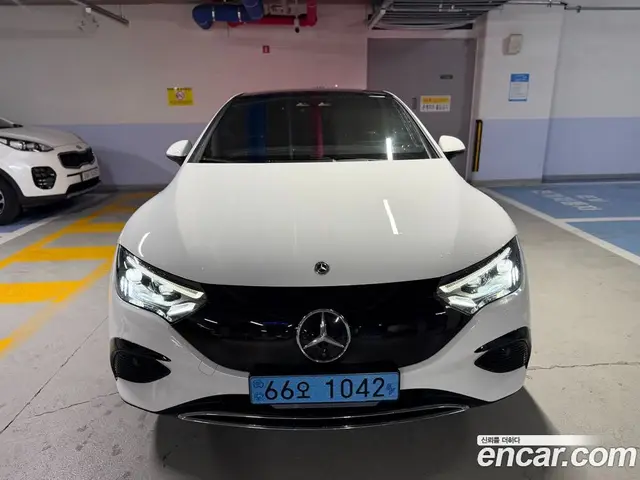 Mercedes-Benz EQE 2022 автомат (гидро), миниатюра 2