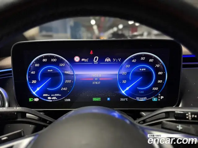Mercedes-Benz EQE 2022 автомат (гидро), миниатюра 11