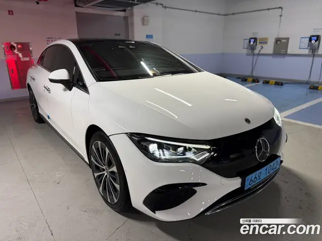 Mercedes-Benz EQE 2022 автомат (гидро), миниатюра 3