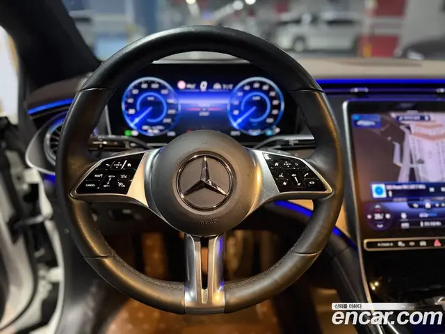 Mercedes-Benz EQE 2022 автомат (гидро), миниатюра 10