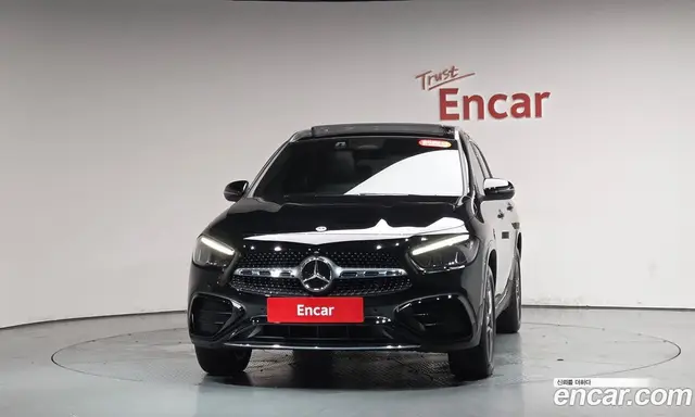 Mercedes-Benz GLA-Class 2025 2.0 автомат (гидро), миниатюра 2
