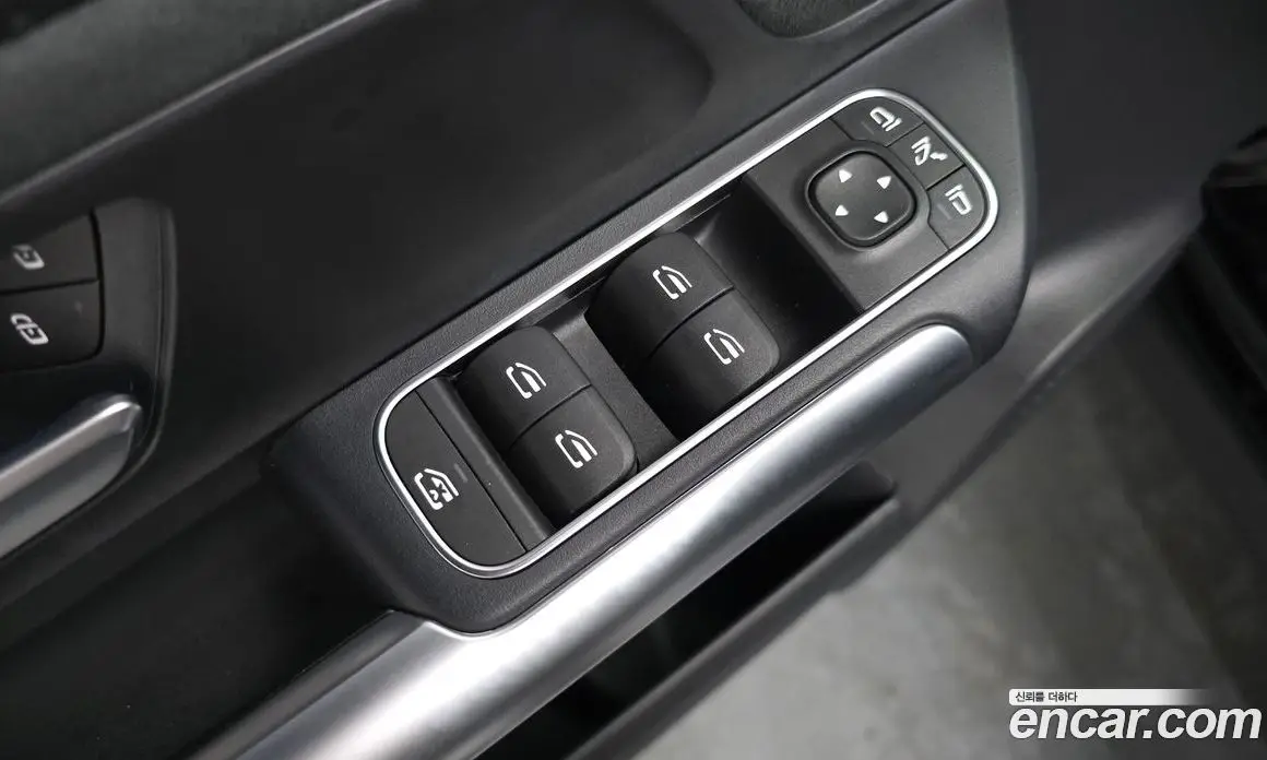 Mercedes-Benz GLA-Class 2025 2.0 автомат (гидро), фото 28