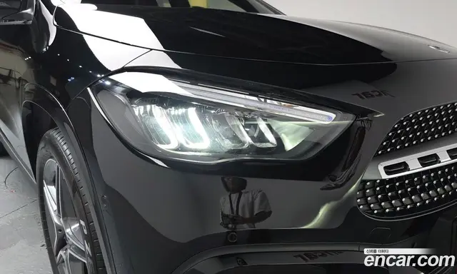 Mercedes-Benz GLA-Class 2025 2.0 автомат (гидро), миниатюра 7