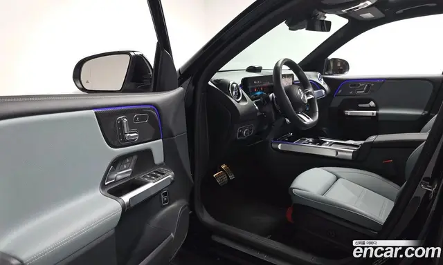 Mercedes-Benz GLB-Class 2025 2.0 автомат (гидро), миниатюра 12