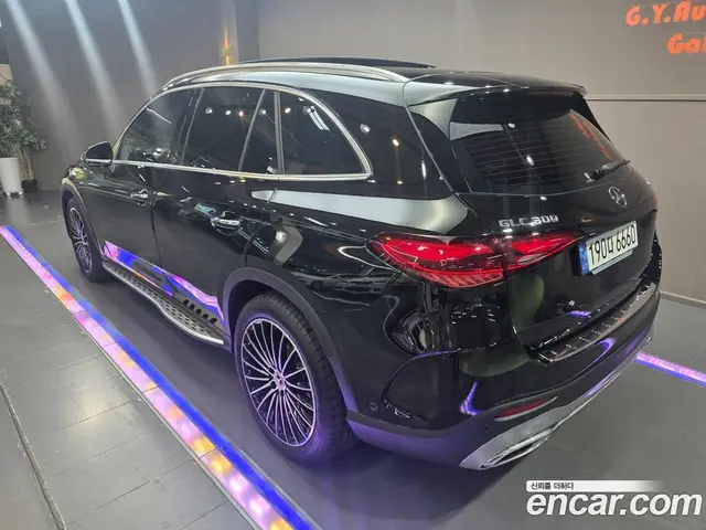 Mercedes-Benz GLC-Class 2024 2.0 автомат (гидро), миниатюра 2
