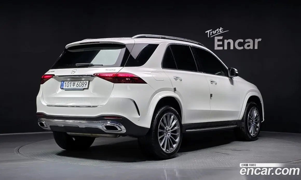 Mercedes-Benz GLE-Class 2025 3.0 автомат (гидро), фото 2 Mercedes-Benz GLE-Class 2025 3.0 автомат (гидро), фото 2