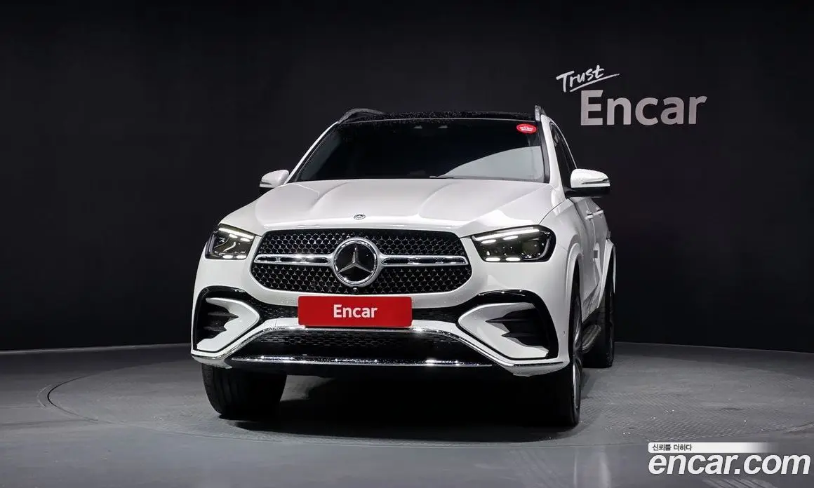 Mercedes-Benz GLE-Class 2025 3.0 автомат (гидро), фото 3 Mercedes-Benz GLE-Class 2025 3.0 автомат (гидро), фото 3