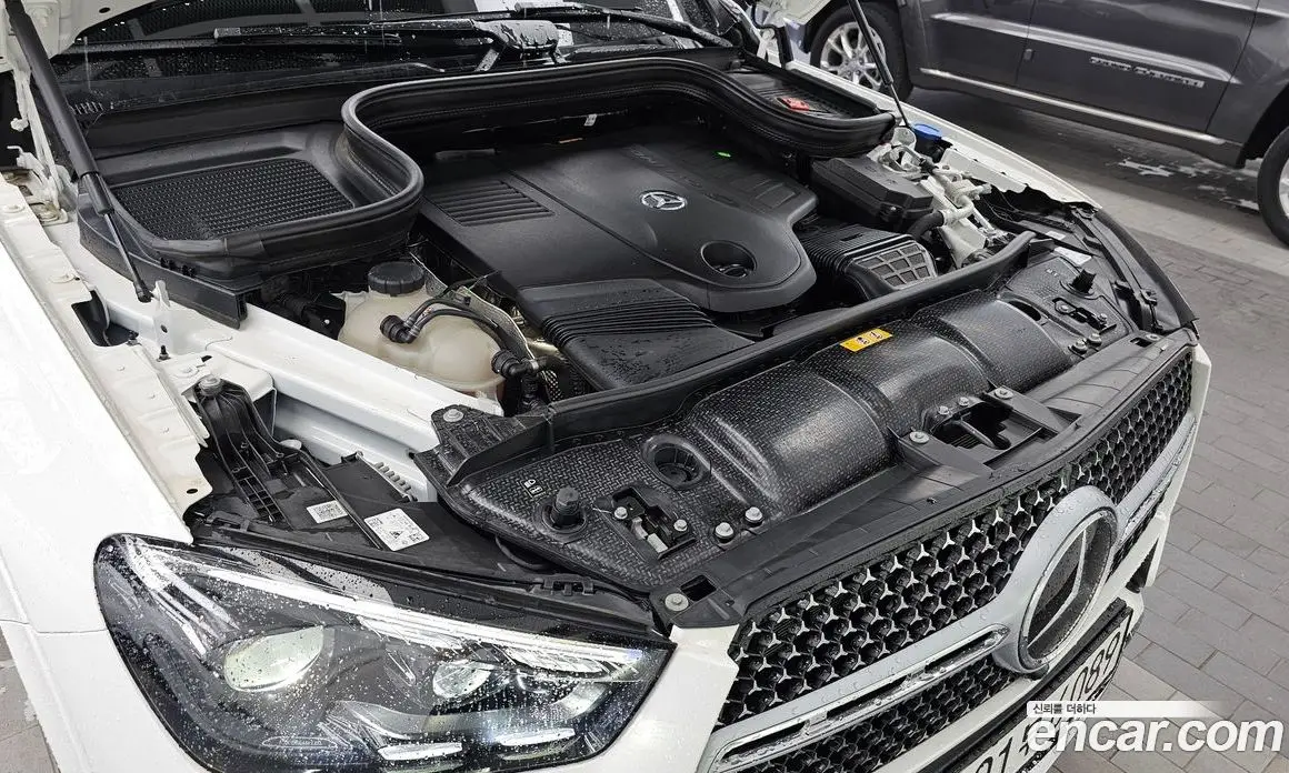 Mercedes-Benz GLE-Class 2025 3.0 автомат (гидро), фото 6 Mercedes-Benz GLE-Class 2025 3.0 автомат (гидро), фото 6