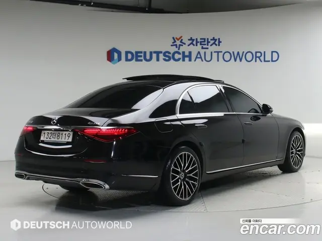Mercedes-Benz S-Class 2024 3.0 автомат (гидро), миниатюра 2