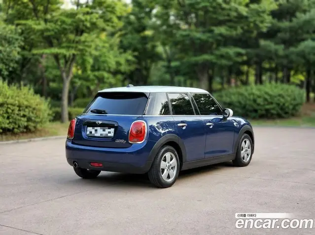Mini Cooper 2016 1.5 автомат (гидро), миниатюра 2