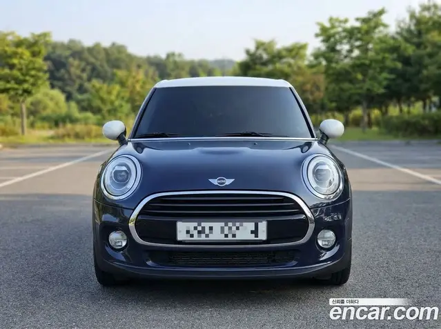 Mini Cooper 2016 1.5 автомат (гидро), миниатюра 3