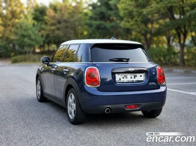 Mini Cooper 2016 1.5 автомат (гидро), миниатюра 4