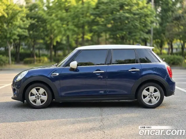 Mini Cooper 2016 1.5 автомат (гидро), миниатюра 7