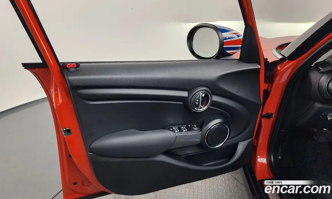 Mini Cooper 2021 1.5 автомат (гидро), фото 14
