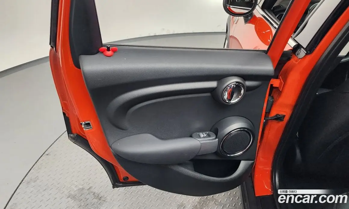 Mini Cooper 2021 1.5 автомат (гидро), фото 15