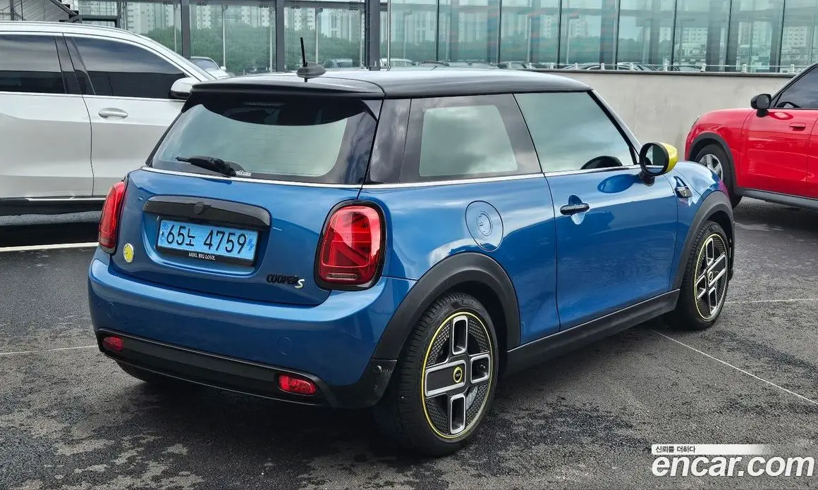 Mini Cooper 2023 автомат (гидро), фото 2 Mini Cooper 2023 автомат (гидро), фото 2